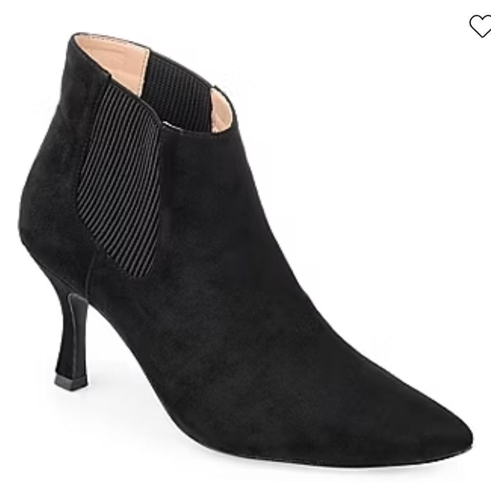 Journee Chelsea Black Pointed Toe Kitten Heel Ankle Boots Booties Size 6 WIDE